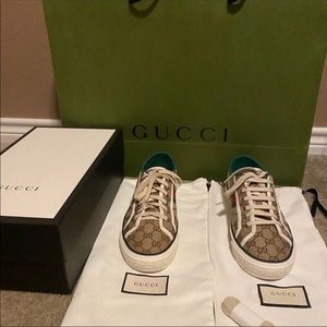 Gucci women sneakers